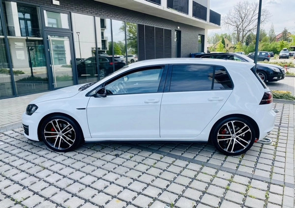 Volkswagen Golf cena 54700 przebieg: 170000, rok produkcji 2015 z Wrocław małe 56